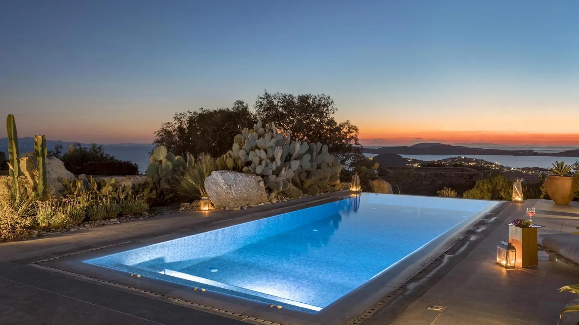 Mykonos Town Villa Mykonian Ode With Stunning Sunrise & Sunset Views יוון